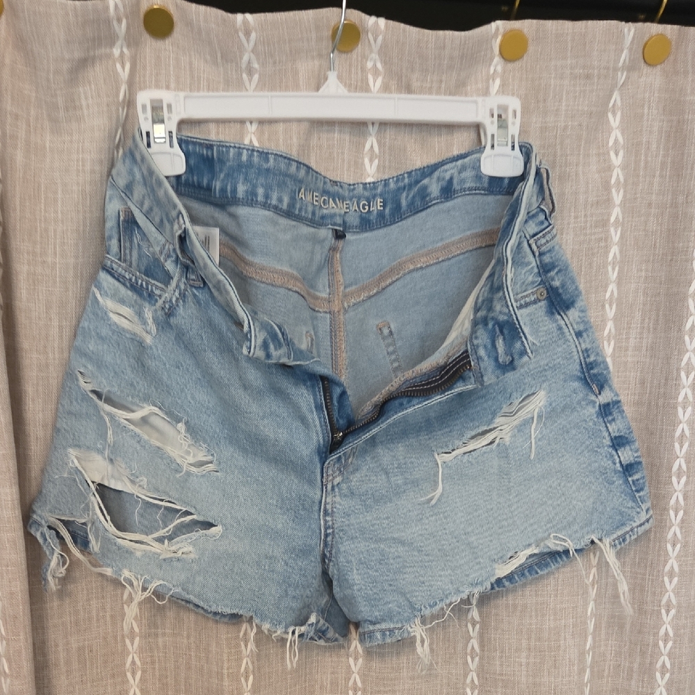 American Eagle Curvy Mom Short - Picture 4 of 6